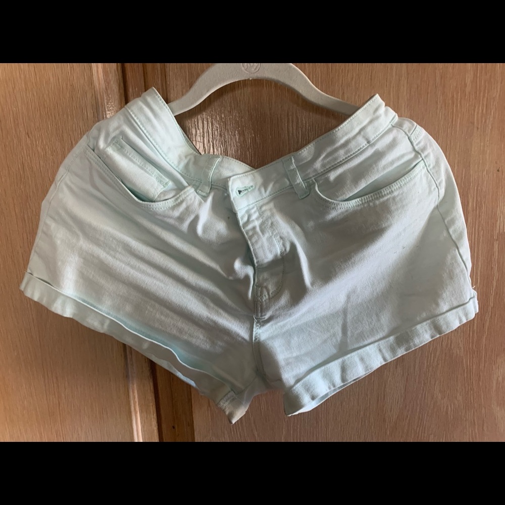 H&M seafoam shorts